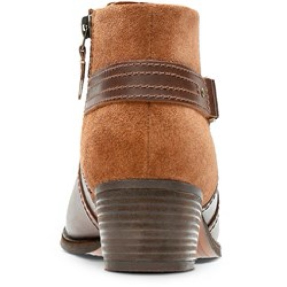 CLARKS - WOMENS MAYPEARL LILAC LOW BOOT - Picture 6 of 11